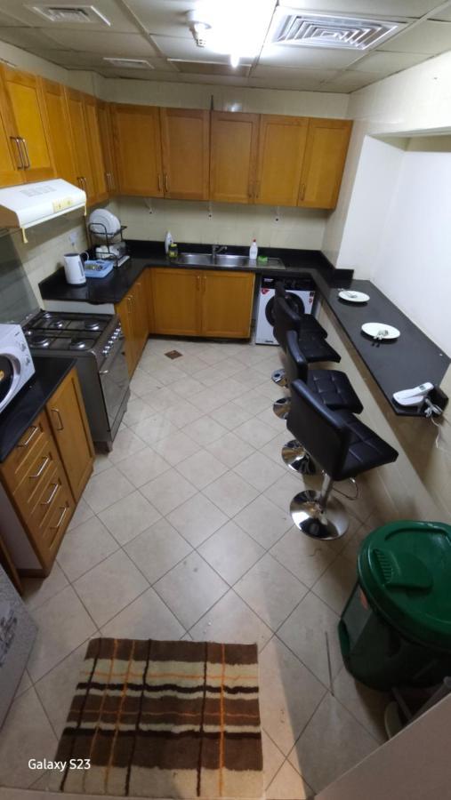 Dream House Sharing-4 Single Beds 226-4 Apartment